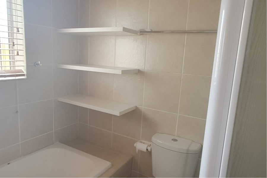 2 Bedroom Property for Sale in Protea Heights Western Cape